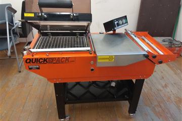 Balicí stroj Quickpack pro balení do smrštitelné fólie